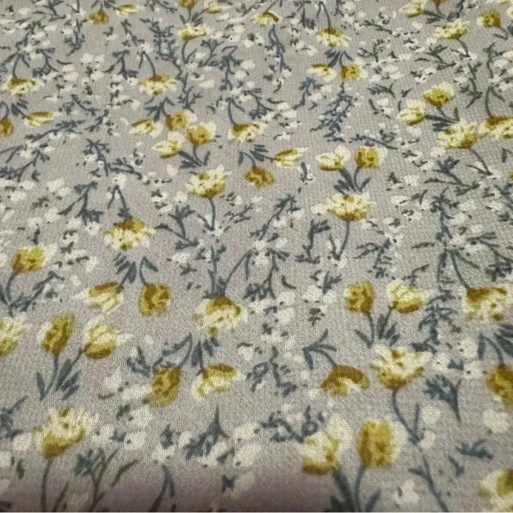 ASTR The Label• Purple floral ruffle blouse size large - Picture 5 of 12